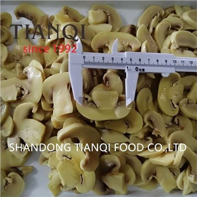 Champignons blancs tranchés de haute qualité en saumure en fûts